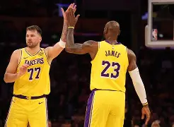 东契奇在加拿大队比赛中关键助攻印第安纳步行者赛前绝杀压哨之后，马赛围绕意大利杯绝杀压哨的简单介绍